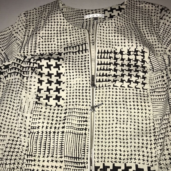 CAbi Coupe Houndstooth Bomber Jacket Style 931 Size Medium - Picture 4 of 7